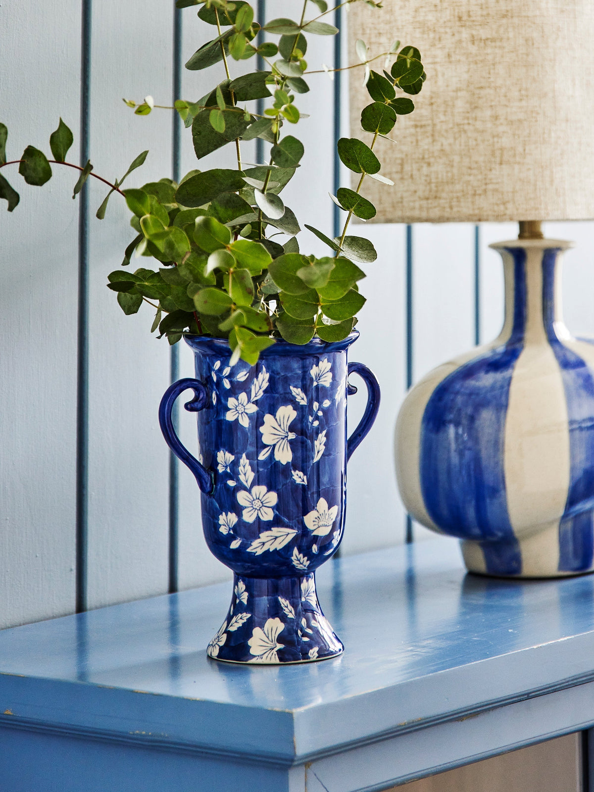 Amara floral stoneware vase, blue