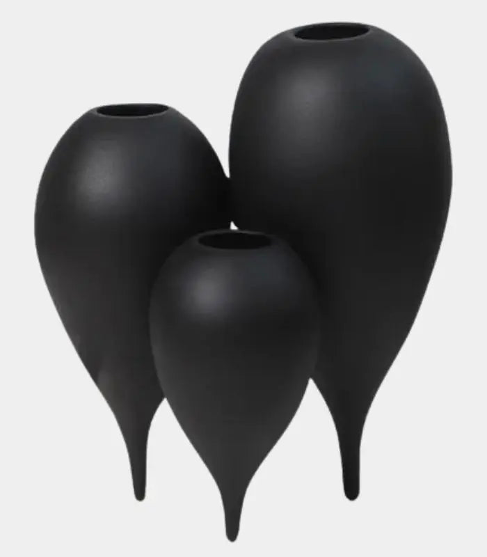 The Obsidian Sculptural Vase Black Resin