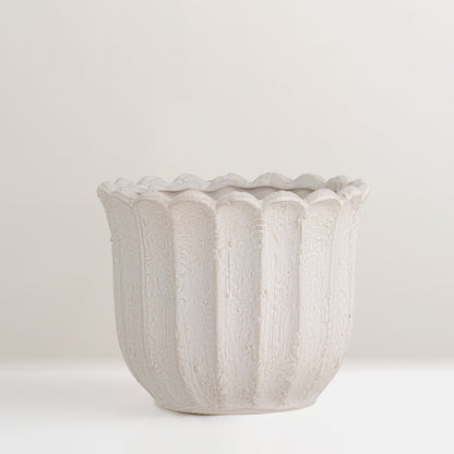 Chaca white stoneware plant pot