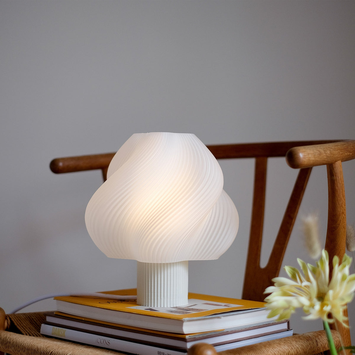 Crème Atelier soft serve lamp, Medium, Vanilla bean